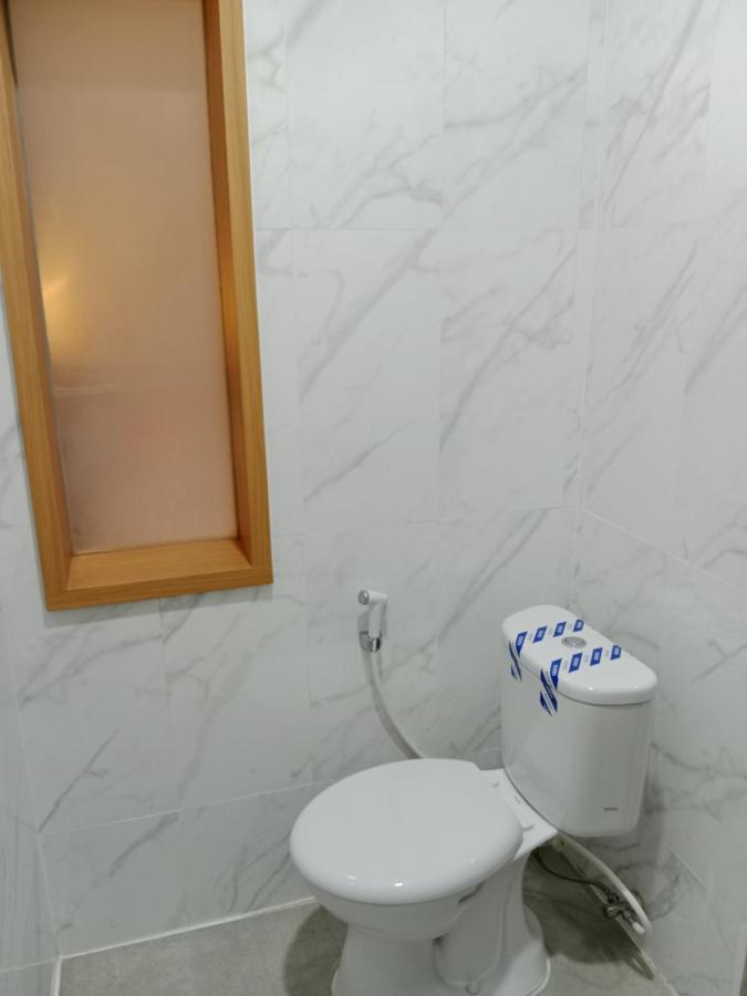 Andita Syariah Hotel สุราบายา ภายนอก รูปภาพ