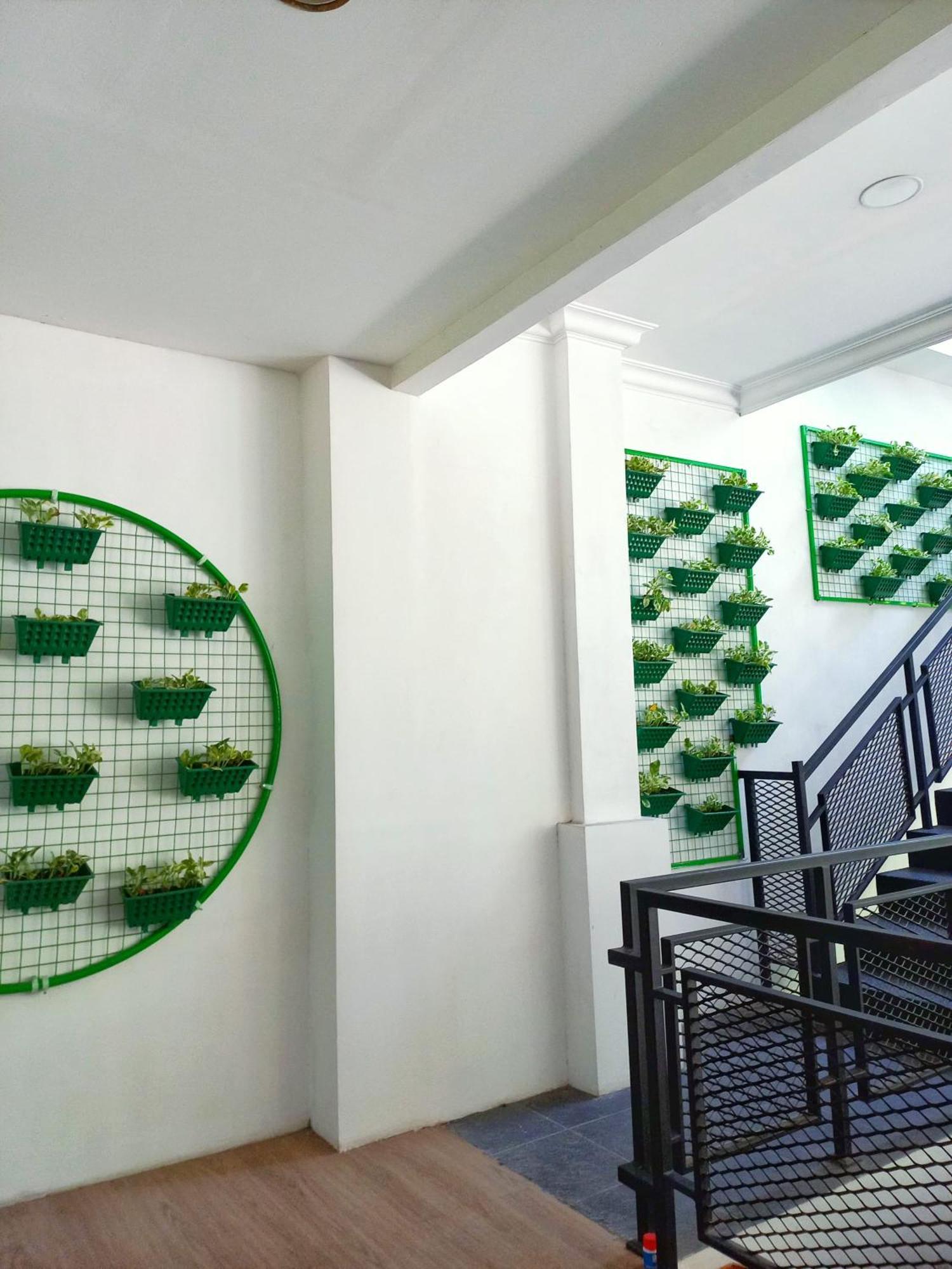 Andita Syariah Hotel สุราบายา ภายนอก รูปภาพ